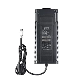 Rychlonabíječka pro elektrické longboardy Meepo V4 a V4 Shuffle - 8A Rychlonabíječka pro elektrické longboardy Meepo V4 a V4 Shuffle - 8A